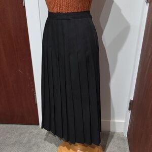 Chic Black A-Line Pleated Skirt